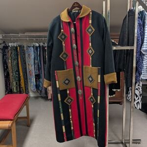 Vintage 100% Wool Coloratura Coat with Geometric Patterns